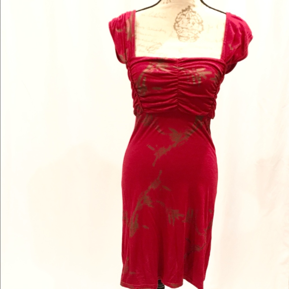 Super Sexy Red dress with gold oriental designs